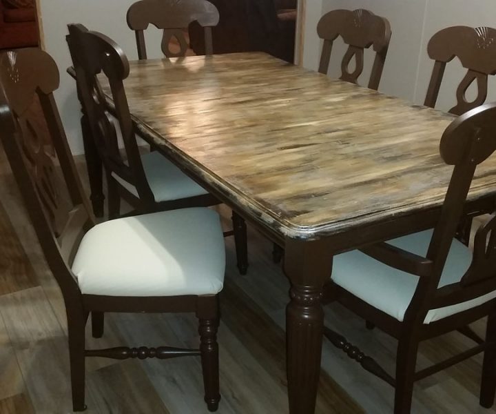 ozark house dining table