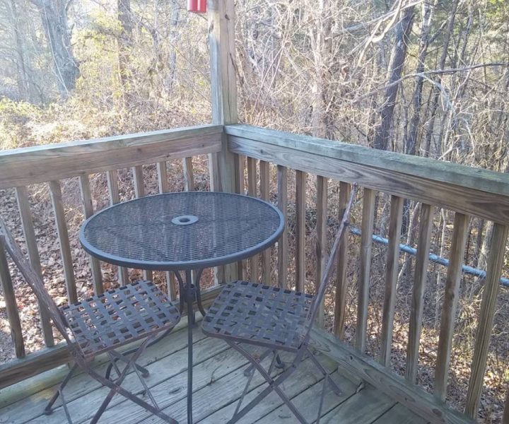 silver creek cottage seating area on porch